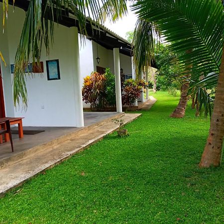 Hideaway Homestay Habarana Exterior photo