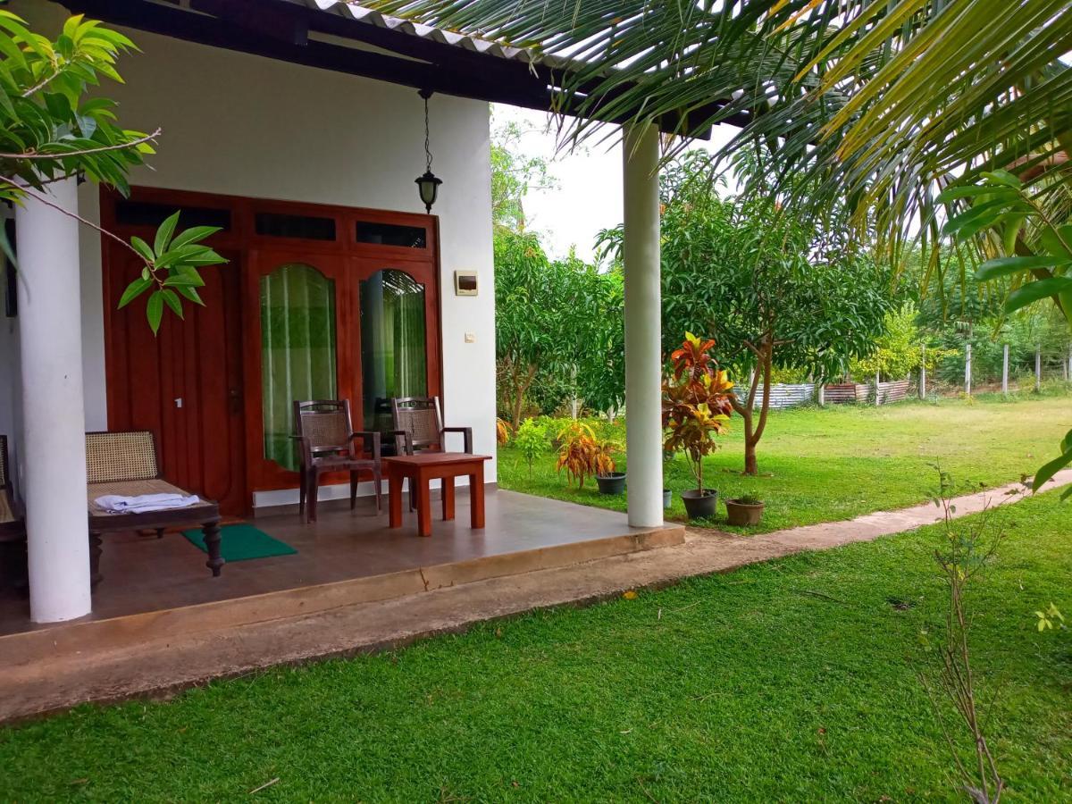 Hideaway Homestay Habarana Exterior photo