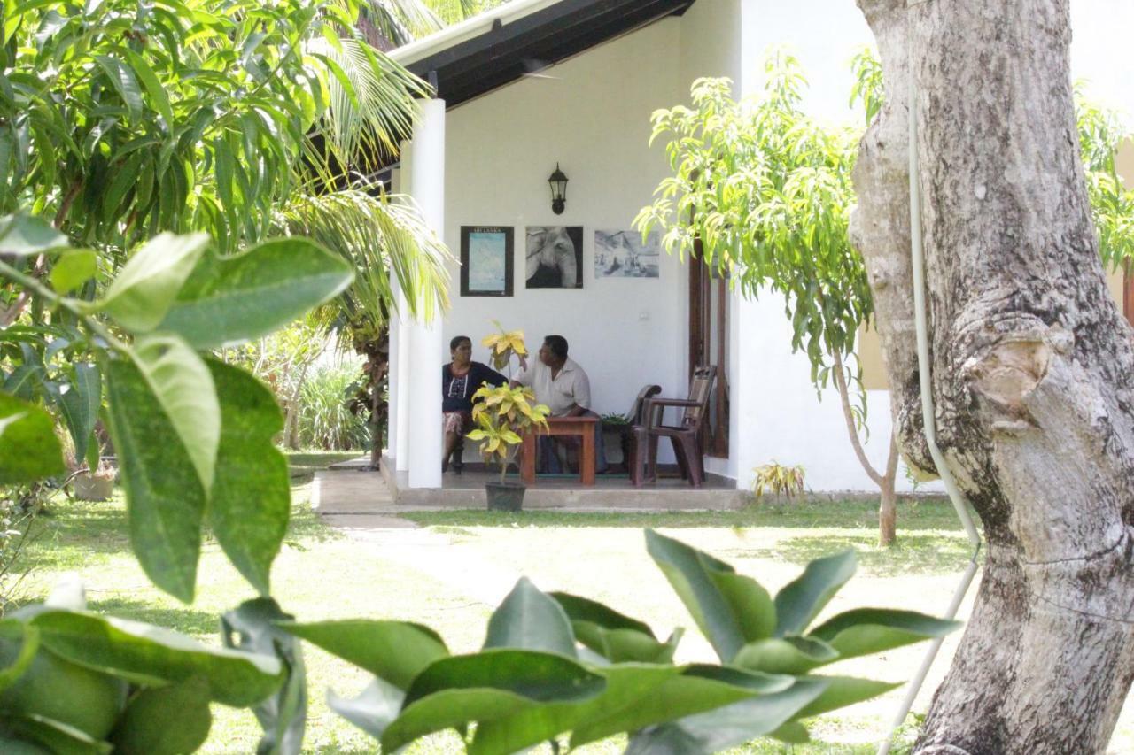 Hideaway Homestay Habarana Exterior photo